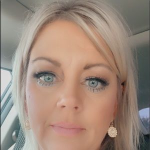 Meet your Posher, Christie